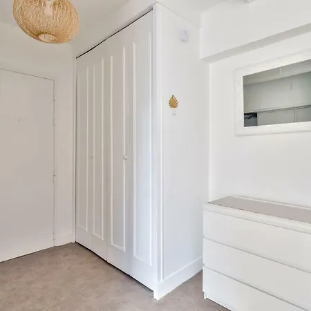 Appartamento Nice Studio Near The Eiffel Tower *