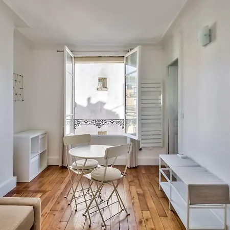 Appartamento Nice Studio Near The Eiffel Tower *